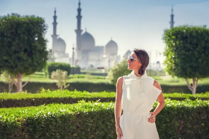 Escursione Abu Dhabi Con una Visita al Museo di Louvre Abu Dhabi